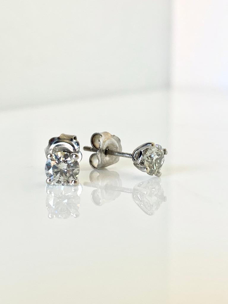 1.20CT DIAMOND STUDS