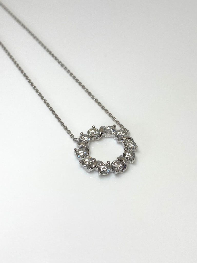 18CT WHITE GOLD 1.08CT DIAMOND WREATH PENDANT