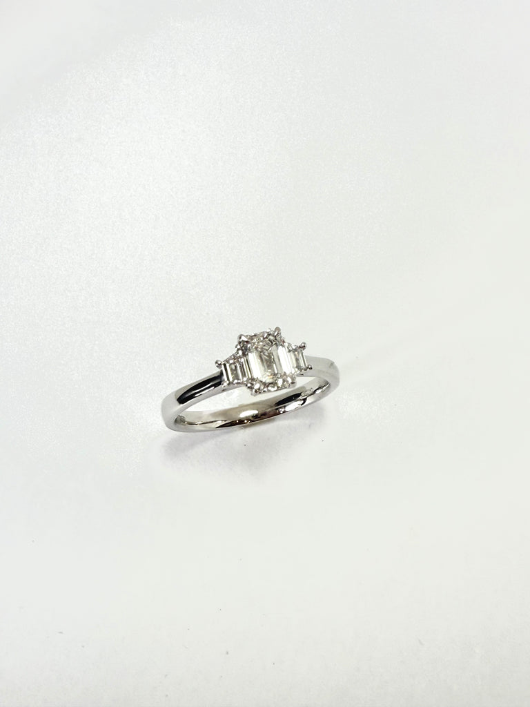 PLATINUM 93PT EMERALD CUT DIAMOND TRILOGY RING