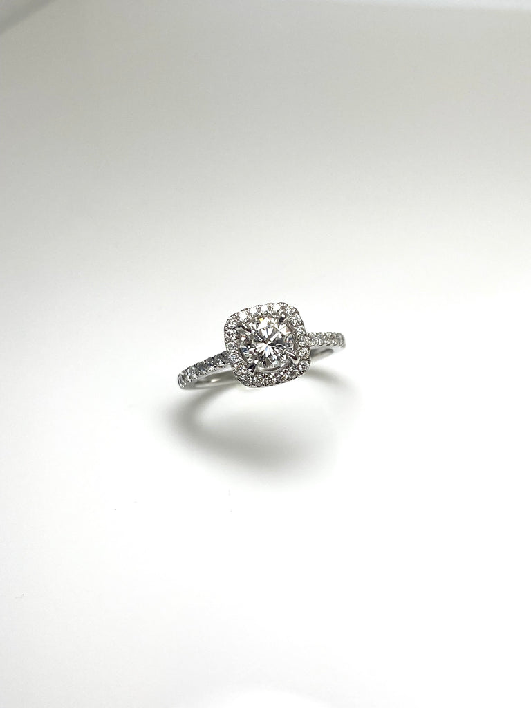 PLATUINUM HALO DIAMOND RING 1.00CT