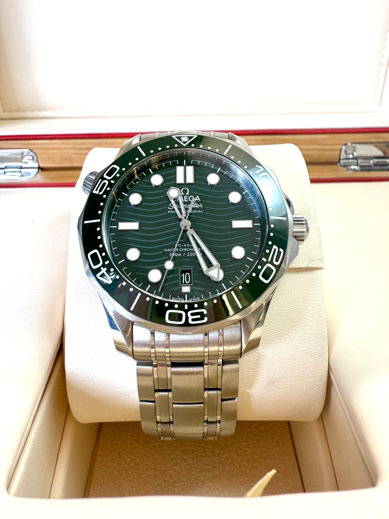 OMEGA SEAMASTER DIVER 300M 2022
