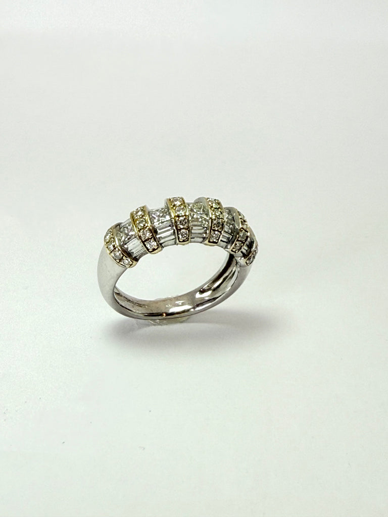 18CT 1.00CT MIXED CUT DIAMOND WIDE RING