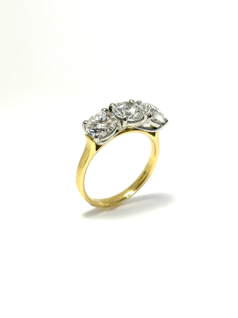 18CT AND PLATINUM LAB GROWN TRILOGY 3.11CT