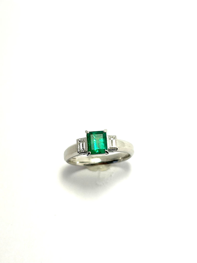 PLATINUM COLUMBIAN EMERALD DIAMOND  TRILOGY RING