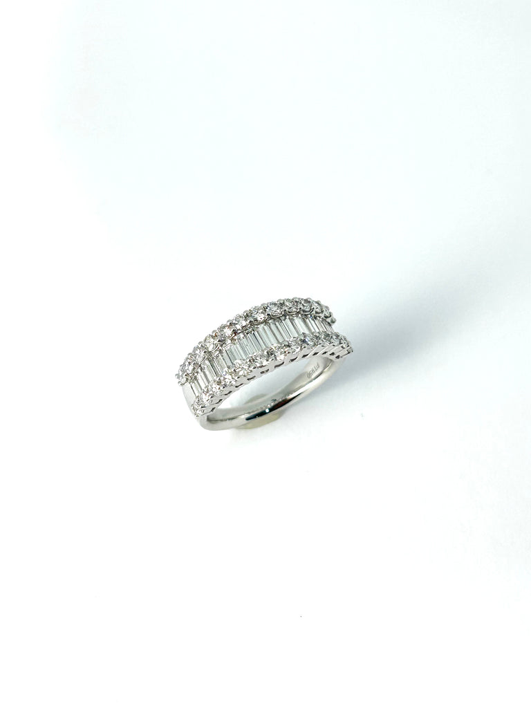 2.13CT PLATINUM AND ROUND DIAMOND BAGUETTE RING