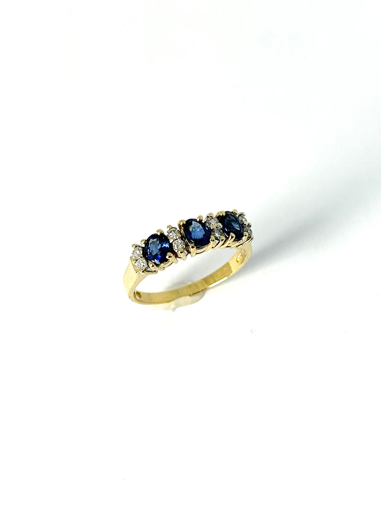 18CT YELLOW GOLD 1.20CT SAPPHIRE AND 10PT DIAMOND RING