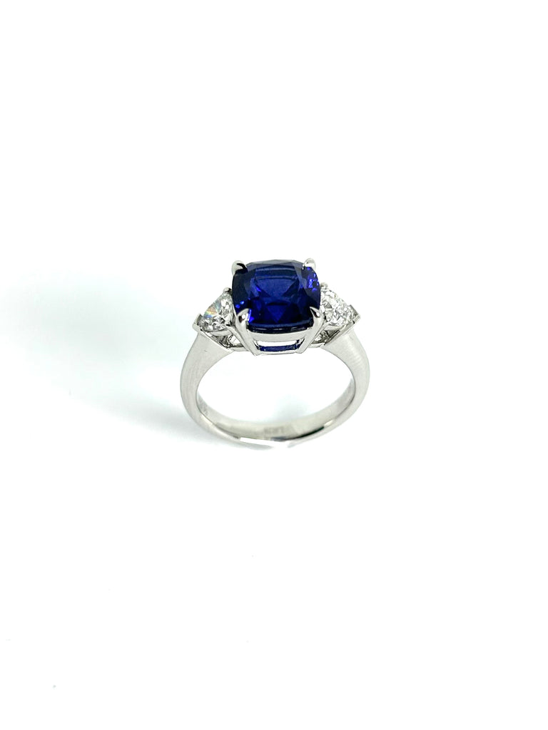 PLATINUM LAB GROWN 4.32CT SAPPHIRE AND DIAMOND TRILOGY RING