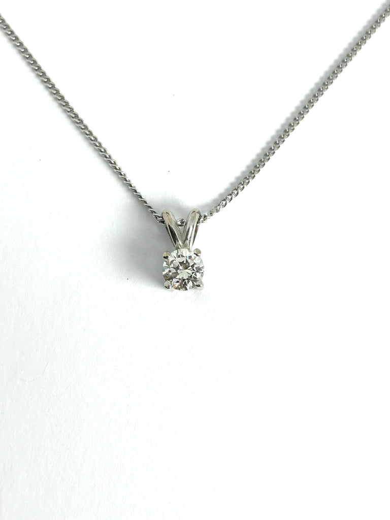 18CT 50PT DIAMOND SOLITAIRE PENDANT AND CHAIN