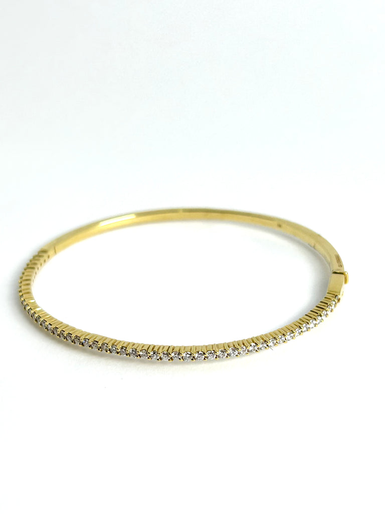 18CT YELLOW GOLD 50PT DIAMOND BANGLE