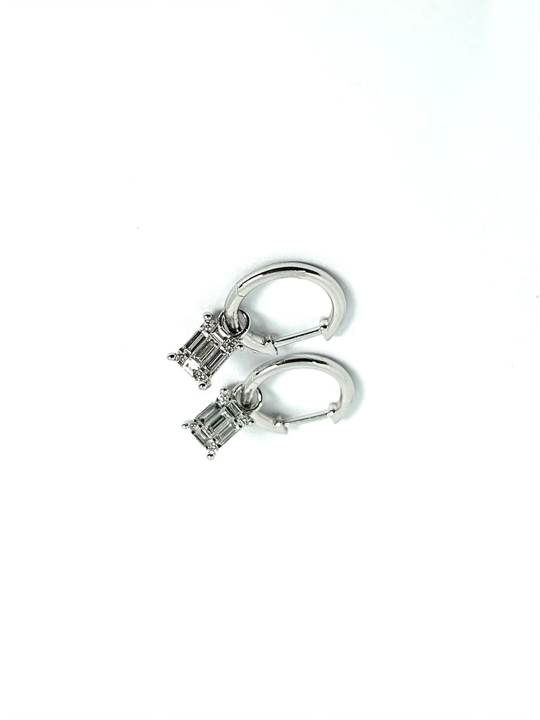 18CT 38CT EMERALD CUT DIAMOND DROP HUGGIES