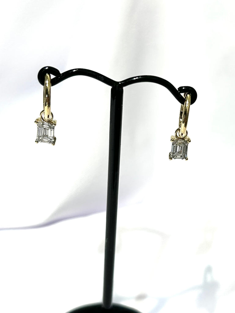 18CT 38PTS EMERALD CUT DIAMOND DROP HUGGIES IN YELLOW GOLD