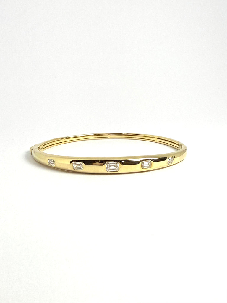 9CT 1.44CT LAB GROWN DIAMOND SET BANGLE
