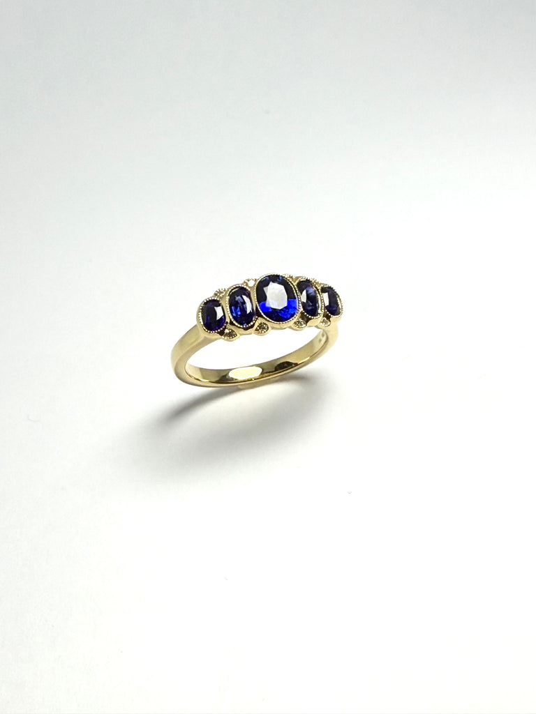 18CT 1.58CT SAPPHIRE DIAMOND RING