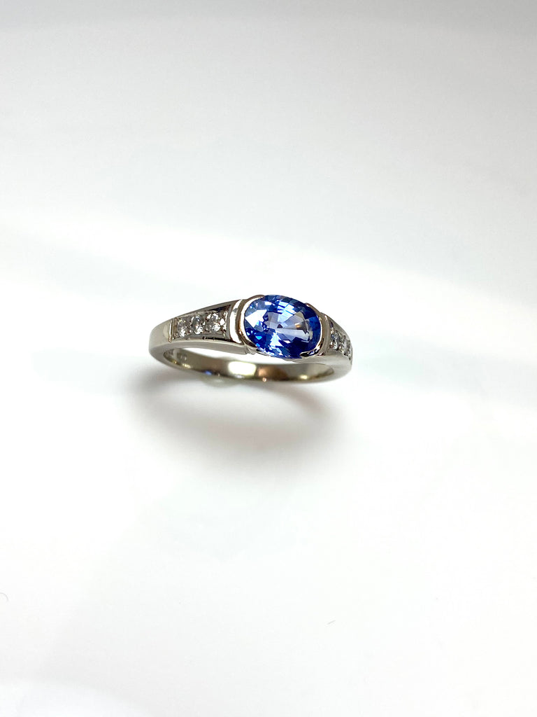 18CT WHITE GOLD 1.50CT SAPPHIRE AND DIAMOND DRESS RING