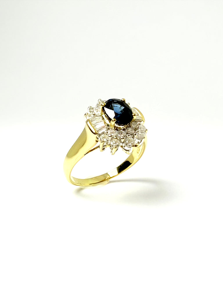 18CT SAPPHIRE AND DIAMOND CLUSTER RING
