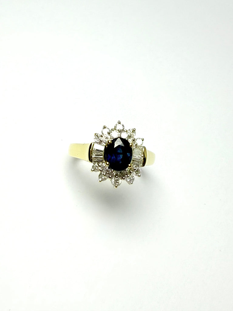 18CT SAPPHIRE AND DIAMOND CLUSTER RING