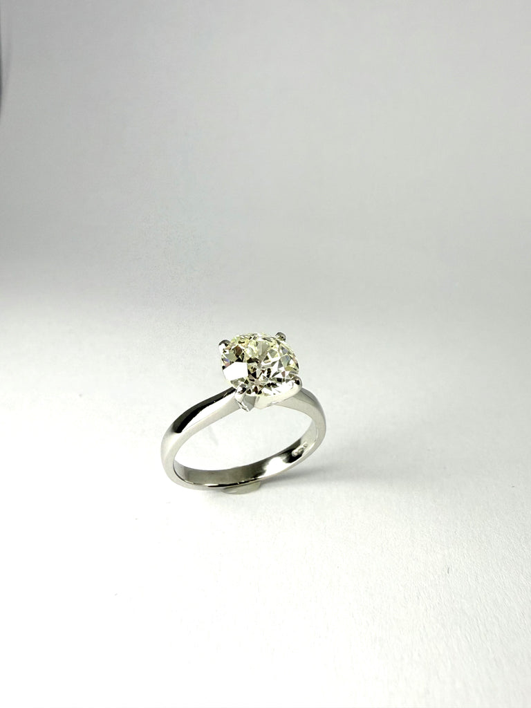 PLATINUM 1.75CT OLD CUT DIAMOND SOLITAIRE