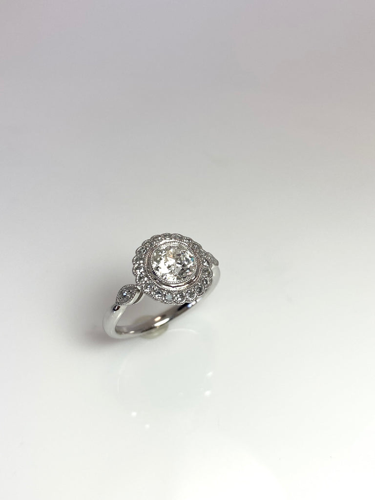 1.14CT PLATINUM OLD EUROPEAN CUT DIAMOND WITH A MILL GRAIN HALO
