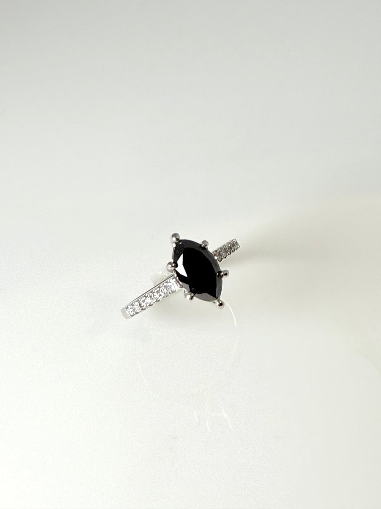 PLATINUM 1.68CT BLACK DIAMOND RING