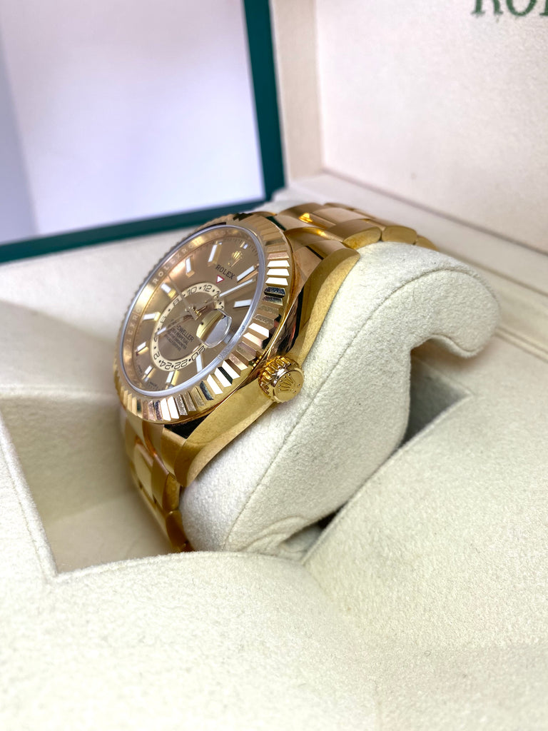 18CT GOLD ROLEX SKY DWELLER 42MM