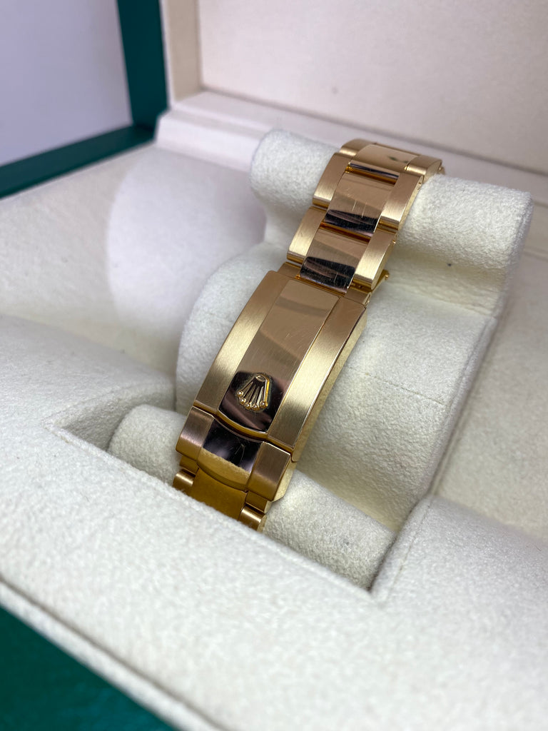 18CT GOLD ROLEX SKY DWELLER 42MM