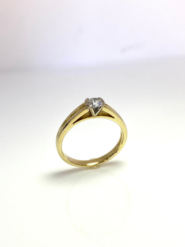 18CT YELLOW GOLD 30PT SOLITAIRE RING