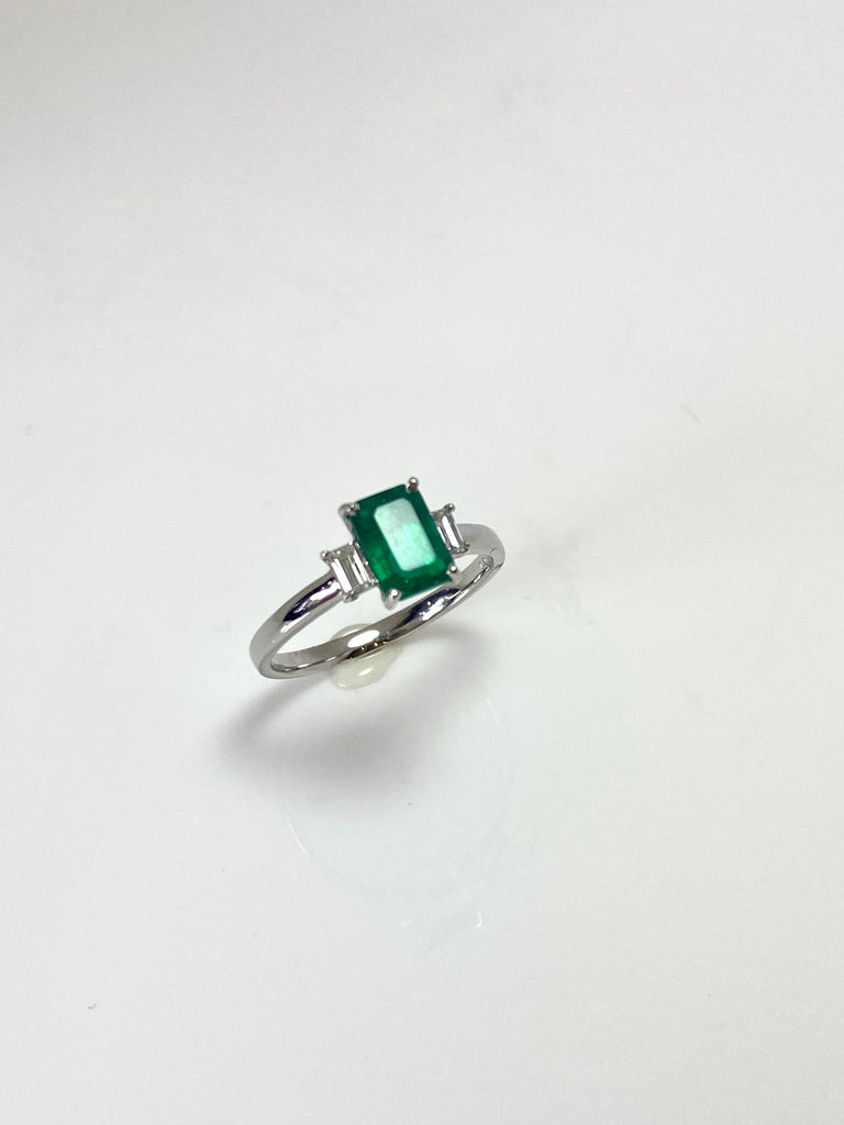 PLATINUM 1.07CT COLUMBIAN EMERALD TRILOGY RING