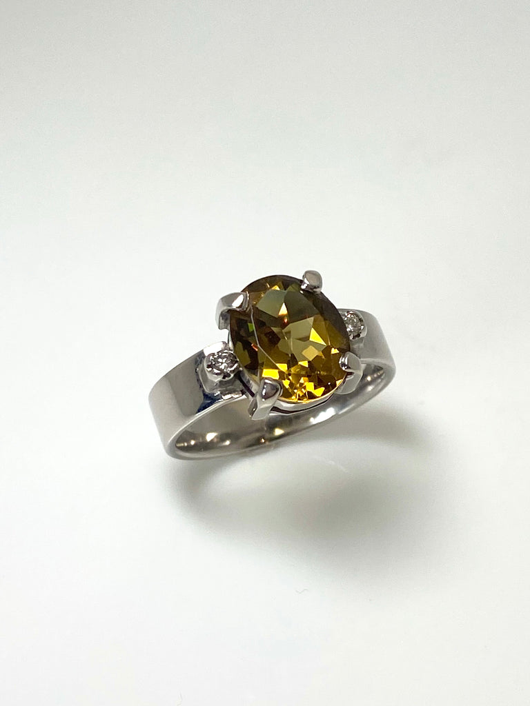 18CT WHITE GOLD 3.00CT COLOUR CHANGING TOURMALINE AND DIAMOND RING