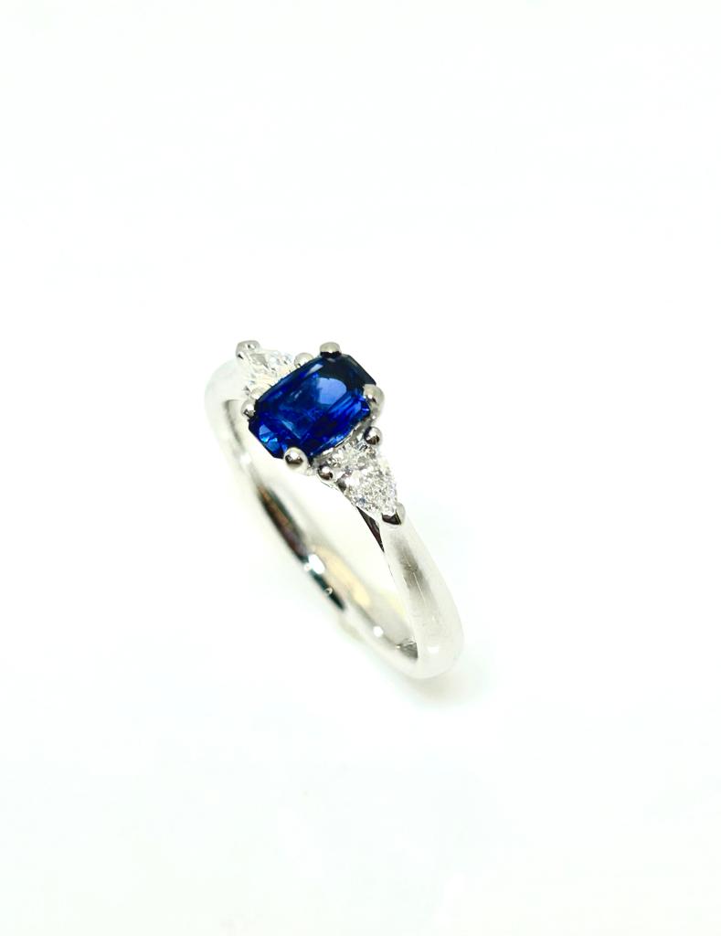 PLATINUM 80PT SAPPHIRE AND 24PT DIAMOND RING