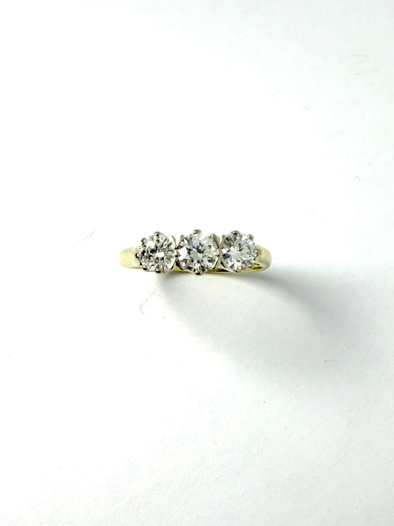 18CT 1.00CT DIAMOND TRILOGY RING