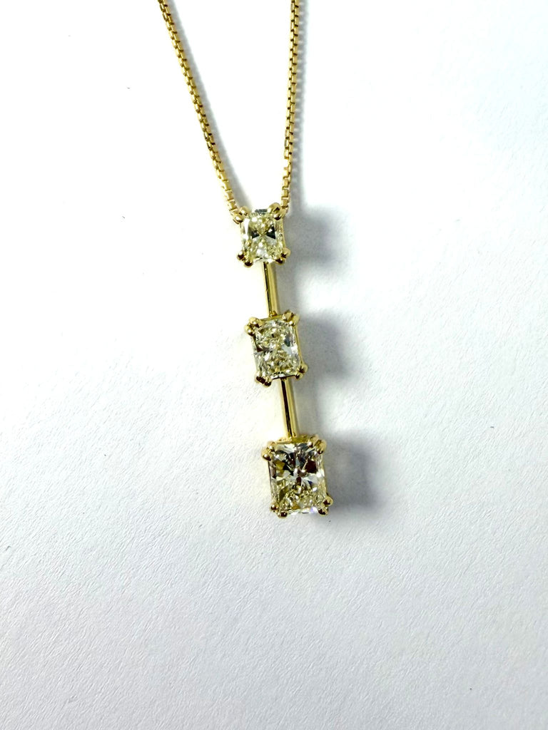 18CT RADIANT CUT DIAMOND 1.50CT DROP PENDANT