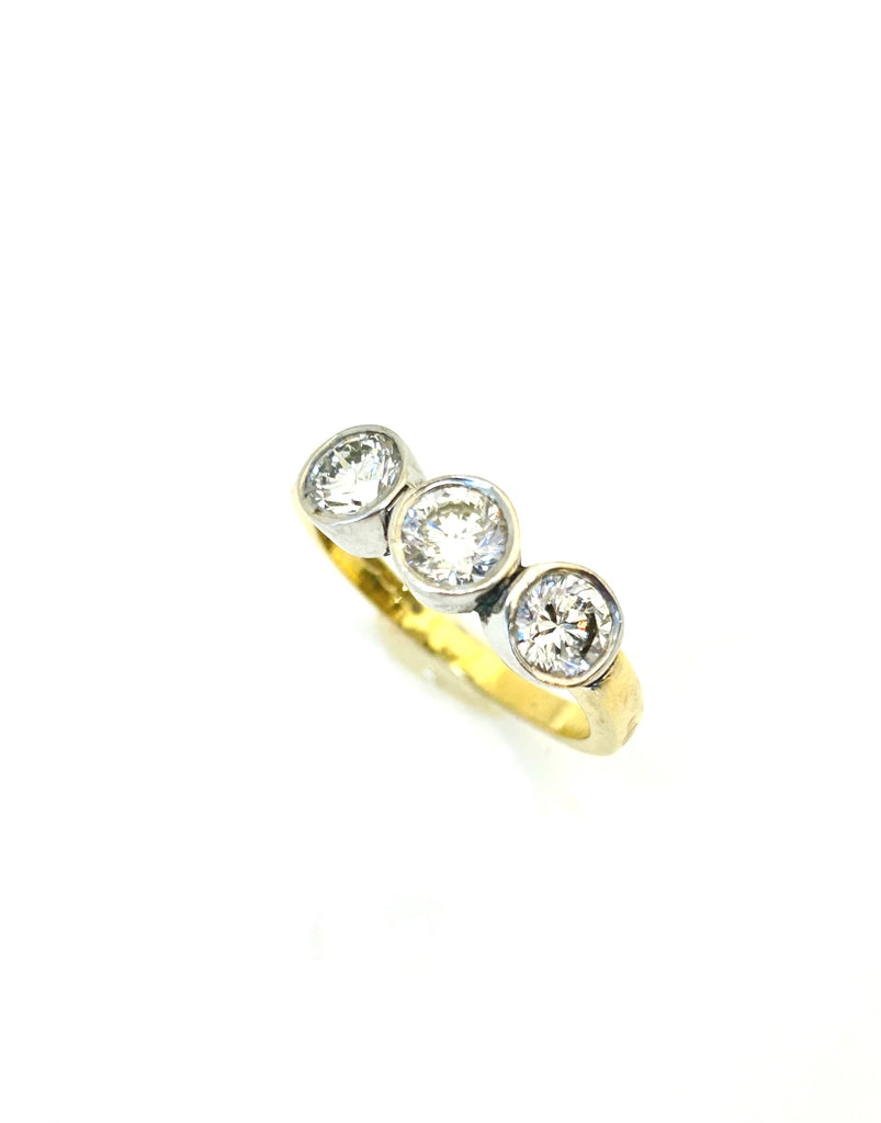 VINTAGE THREE STONE DIAMOND COLLETT SET RING 1.50CTS BRILLIANT CUT