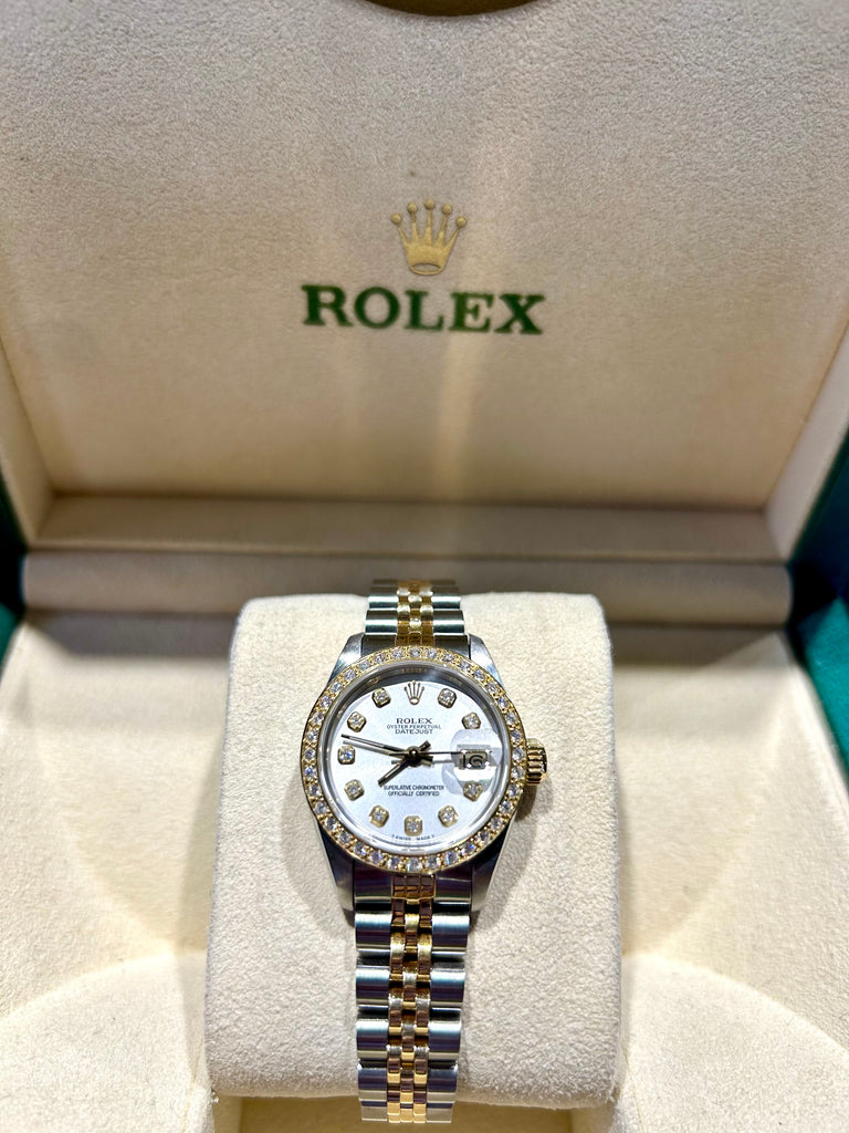 ROLEX 26MM MOTHER OF PEARL STAINLESS STEEL AND 18CT DIAMOND DOT DIAL