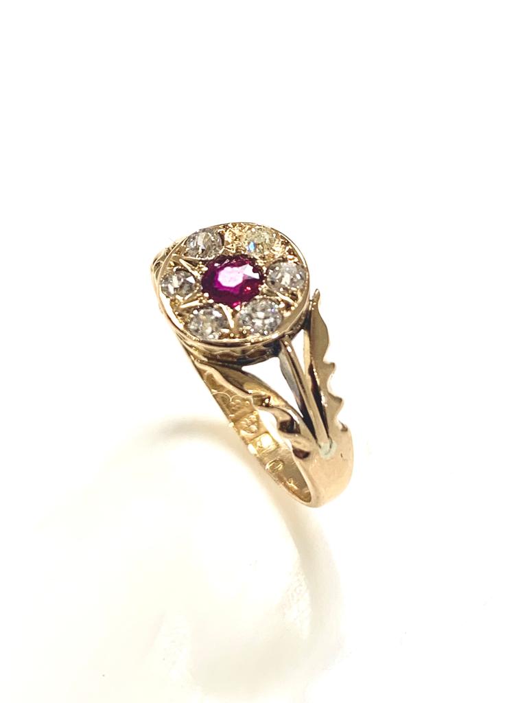 18K RUBY AND DIAMOND VINTAGE CLUSTER RING