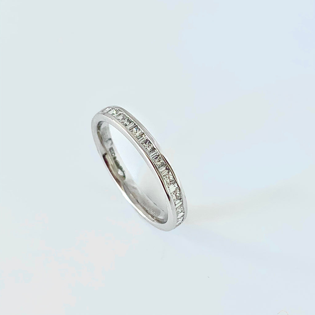 PLATINUM PRINCESS AND BAGUETTE DIAMOND WEDDING RING