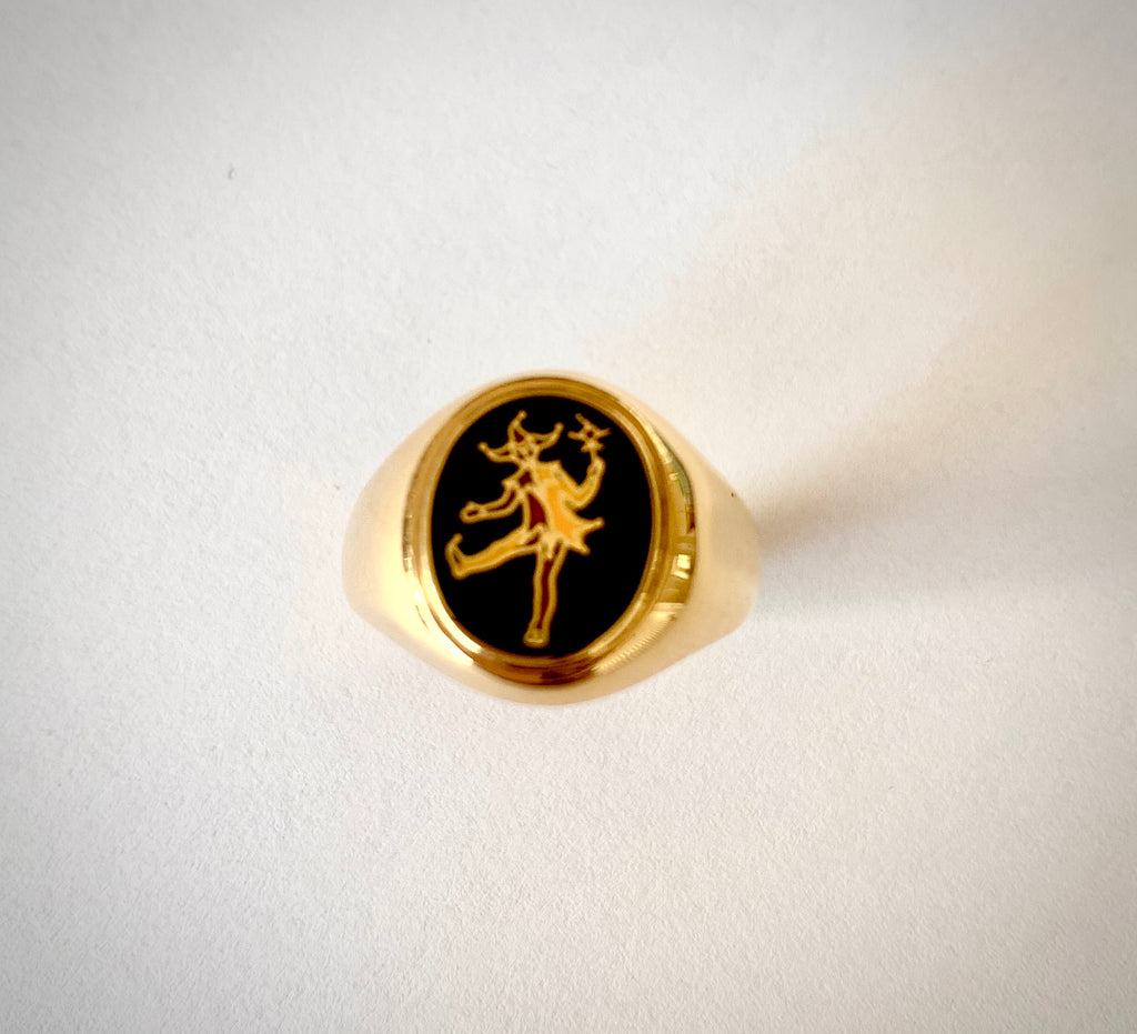 18CT GOLD ENAMELLED JESTER RING