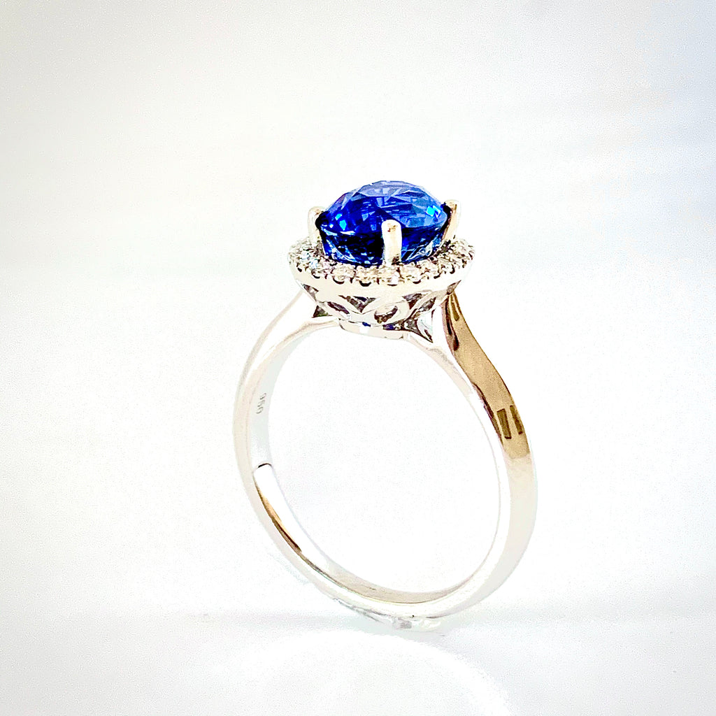 NEW 2.58CT ROYAL BLUE SAPPHIRE AND DIAMOND HALO RING
