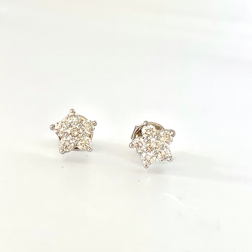 PLATINUM DAISY CLUSTER DIAMOND  STUD EARRINGS