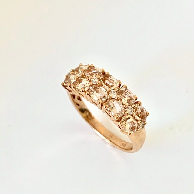 18CT ROSE GOLD MORGANITE DIAMOND RING