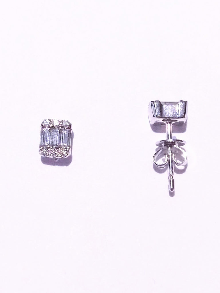 DIAMOND 0.35CTS CLUSTER STUD EARRINGS IN 18K WHITE GOLD