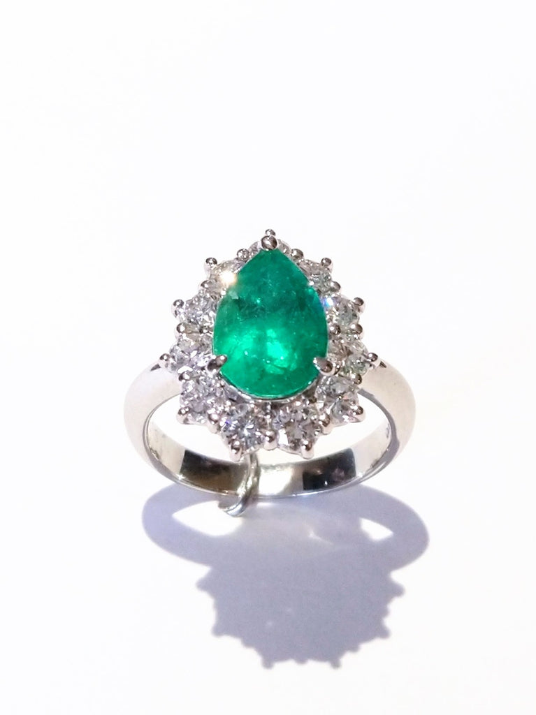 PEAR SHAPE EMERALD 1.88CT AND DIAMOND HALO IN PLATINUM RING