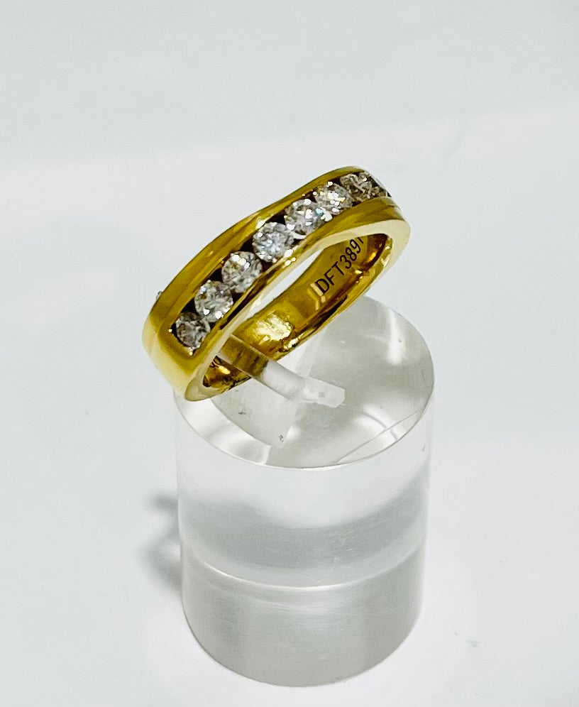 18CT 1.00CT DIAMOND CROSSOVER RING