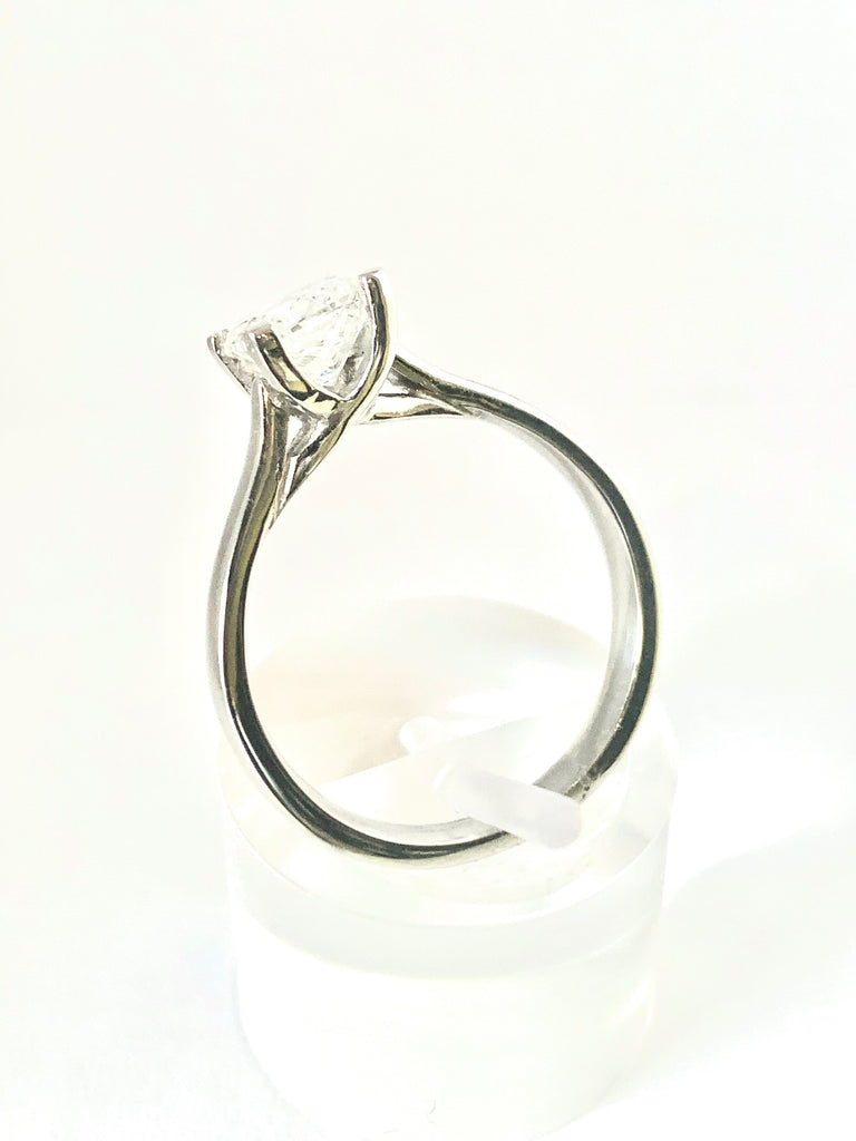 PLATINUM 1.00CTS PRINCESS CUT SOLITAIRE DIAMOND RING